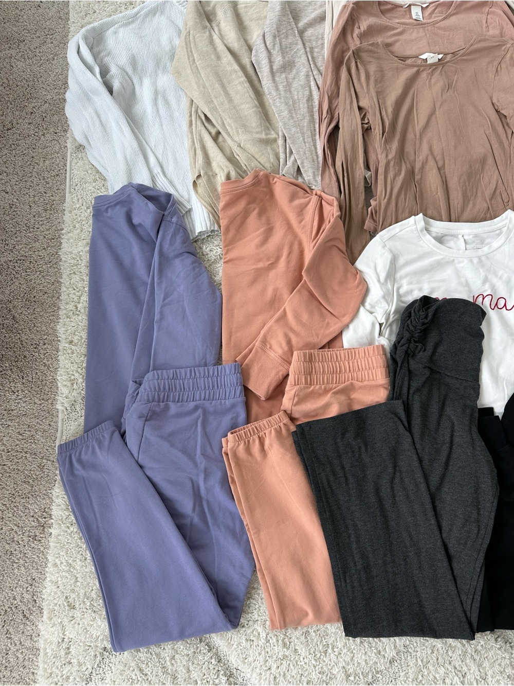 Fall/Winter Maternity Bundle - Picture 3 of 6